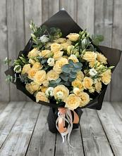 Букет цветов из:  Розы и Лизиантусы в Раздолье