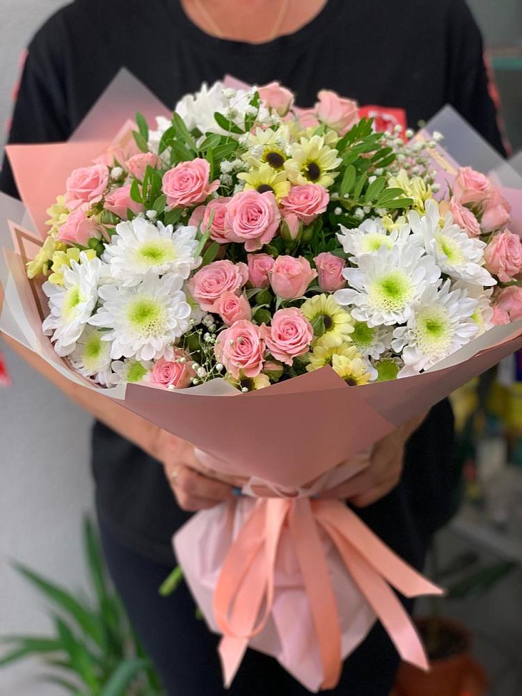 Букет цветов из: Розы и Хризантемы в Раздолье