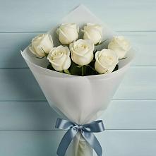 Букет 7 Белых роз Эдлесс Лав в Раздолье