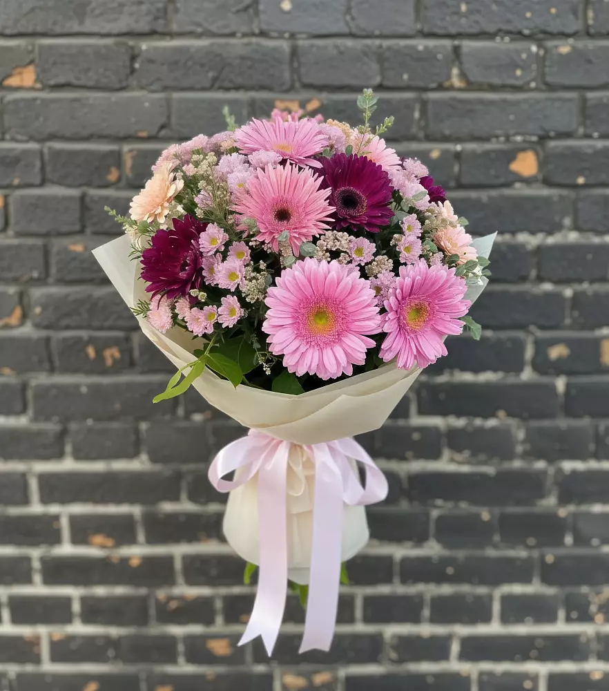 Букет цветов из: Герберы и Хризантемы в Раздолье