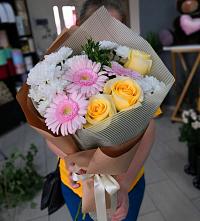 Букет цветов из:  Герберы, Розы и Хризантемы в Раздолье