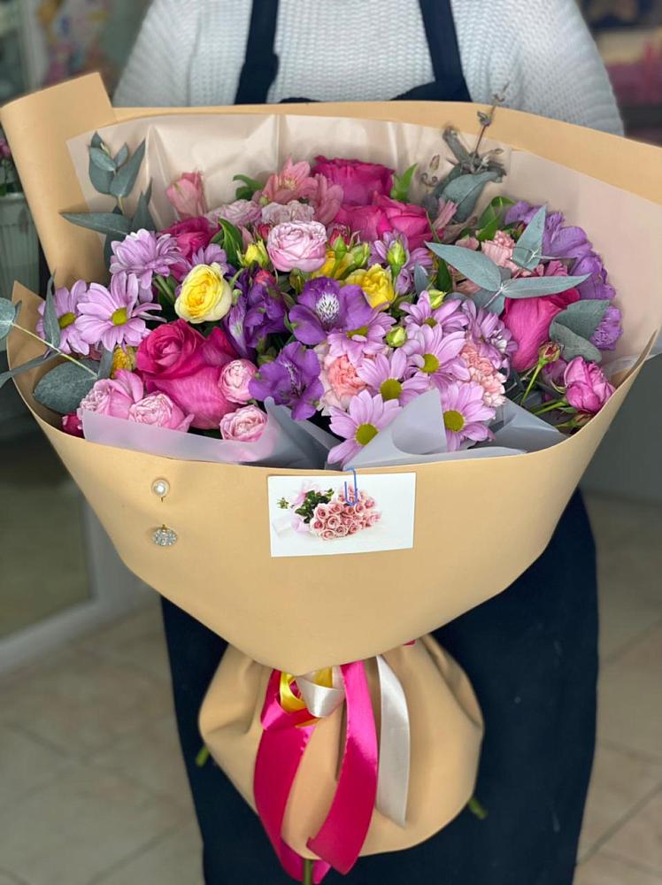 Букет цветов из: Хризантемы, Гвоздики и Альстромерии в Раздолье