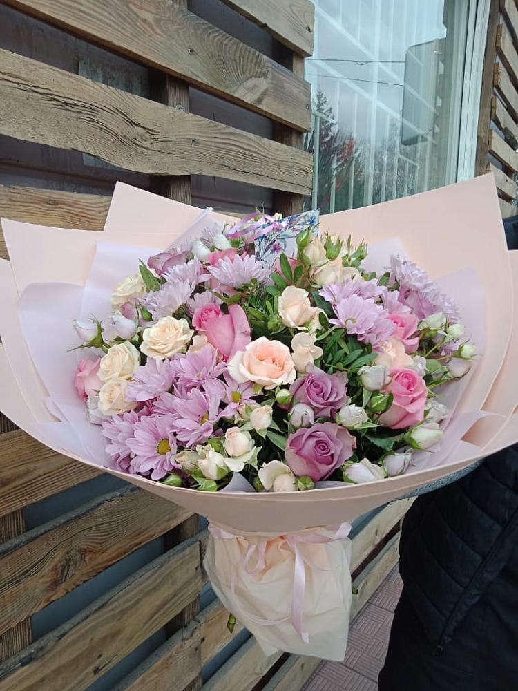 Букет цветов из: Розы и Хризантемы в Раздолье