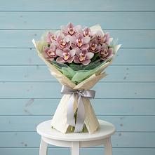 Букет цветов из:  Орхидеи и Розы в Раздолье