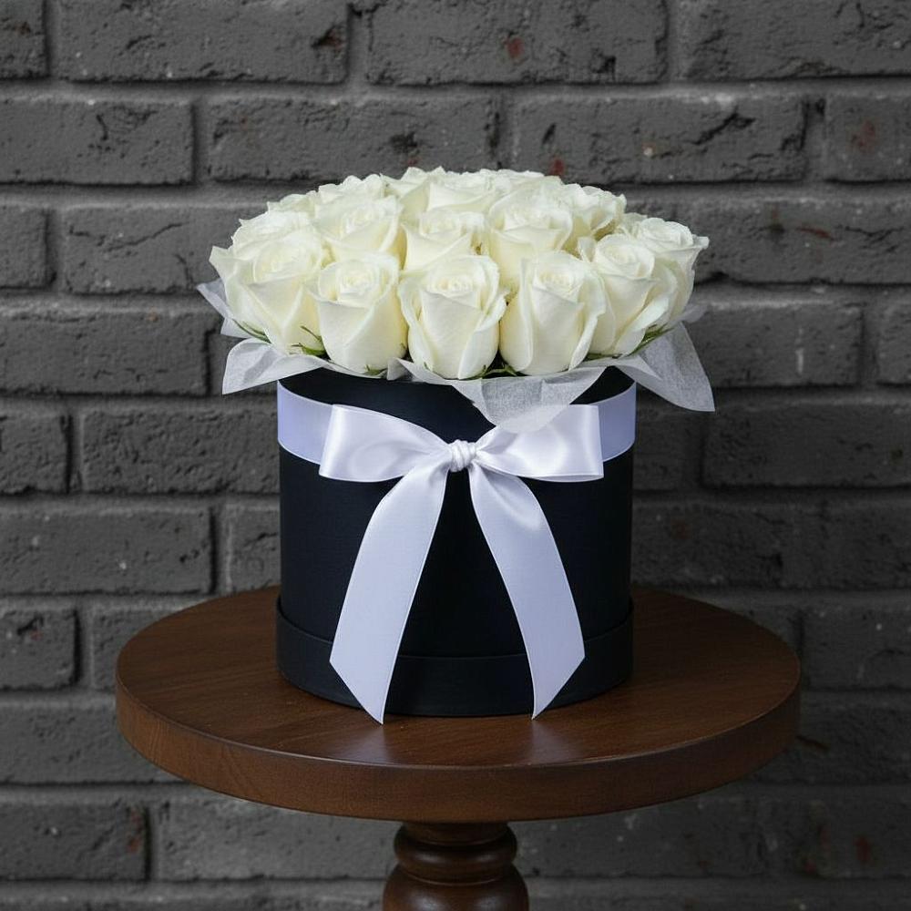 Цветочная композиция из Розы в шляпной коробке в Раздолье