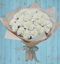Букет цветов из:  Гвоздики в Раздолье