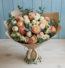 Букет цветов из:  Альстромерии и Розы в Раздолье