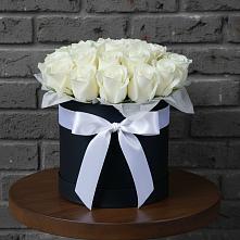 Цветочная композиция из Розы в шляпной коробке в Раздолье