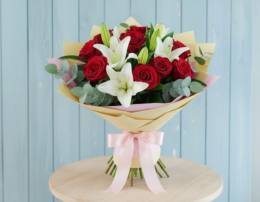 Букет цветов из: Лилии и Розы в Раздолье